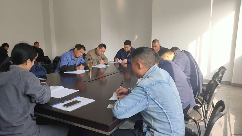 相较于传统线下培训，线上培训具有以下优势：