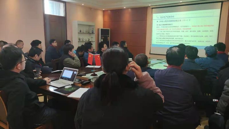 心理咨询师资格证培训考试时间通常分为以下几个阶段：